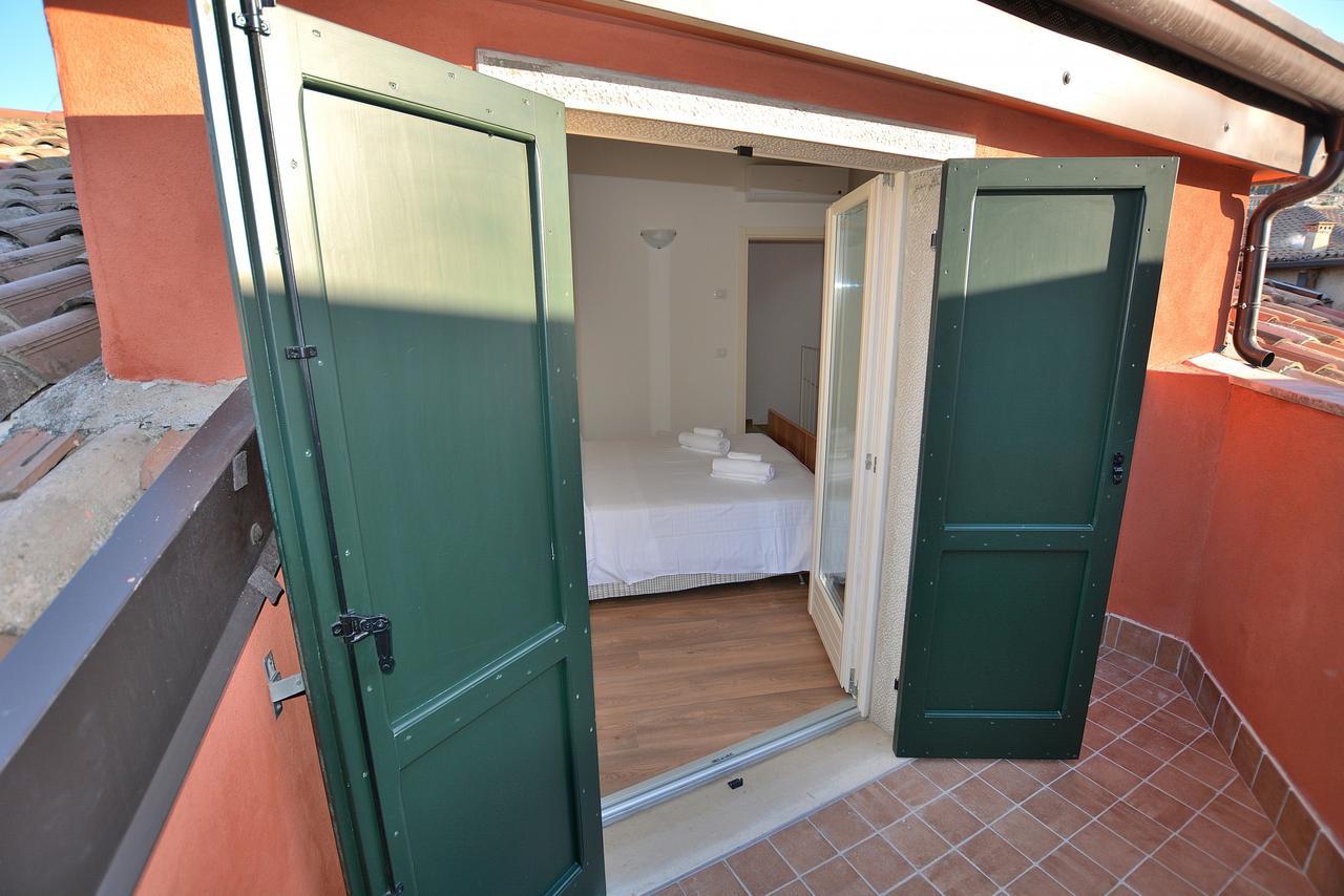 Apartment Del Pescatore Torri Del Benaco Luaran gambar