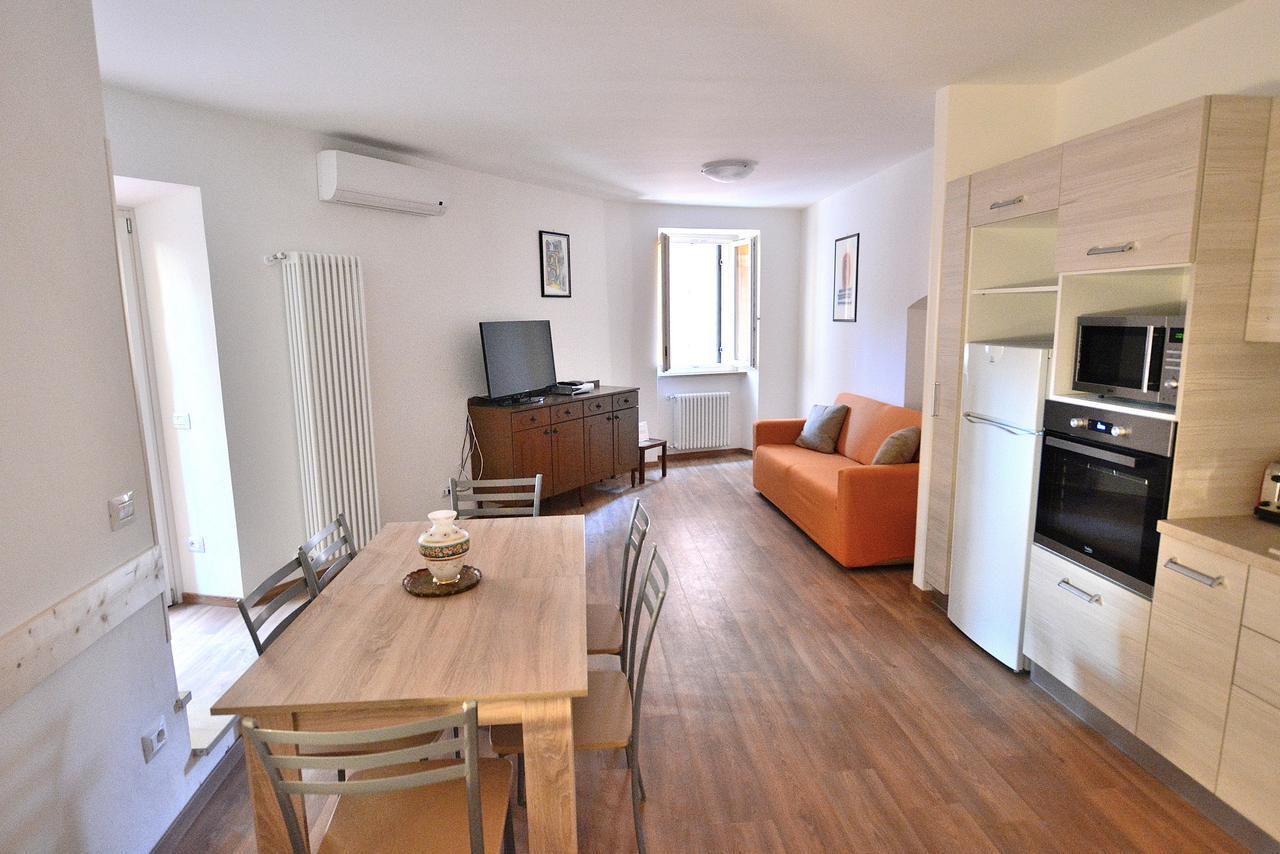Apartment Del Pescatore Torri Del Benaco Luaran gambar