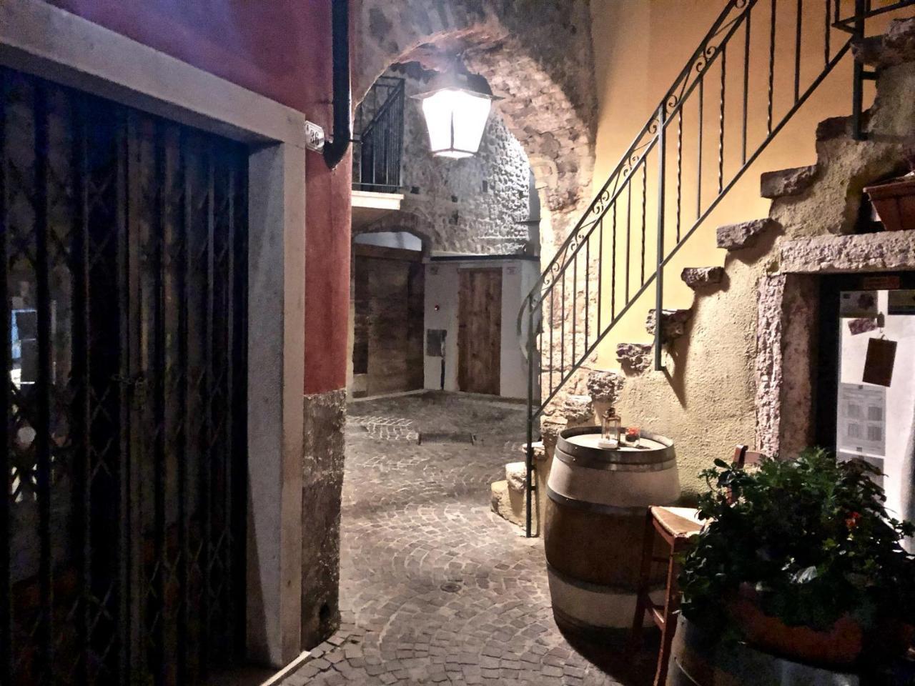 Apartment Del Pescatore Torri Del Benaco Luaran gambar